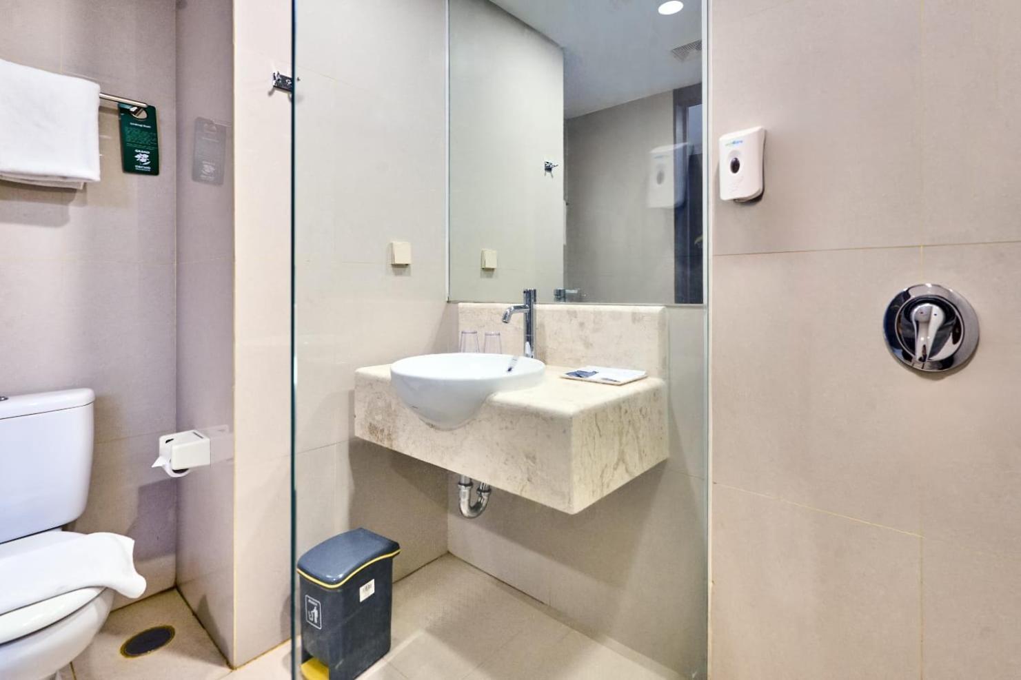 Grand Orchid Hotel Yogyakarta Maguwo Ngoại thất bức ảnh