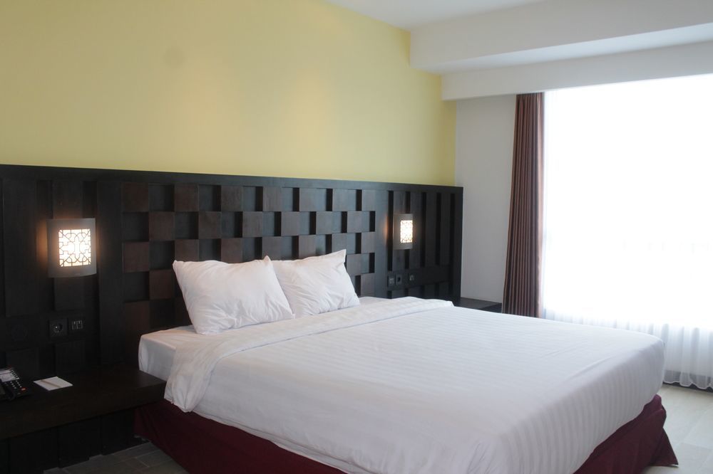 Grand Orchid Hotel Yogyakarta Maguwo Ngoại thất bức ảnh