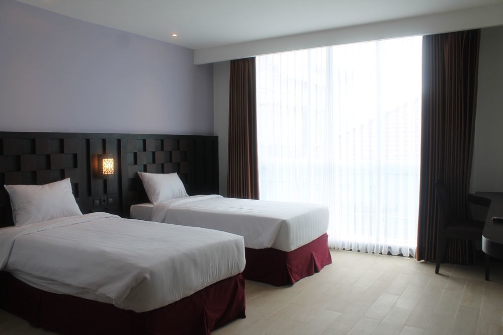 Grand Orchid Hotel Yogyakarta Maguwo Ngoại thất bức ảnh
