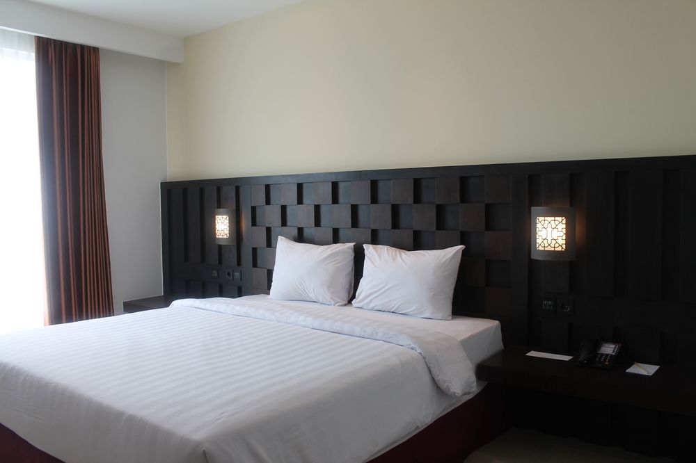 Grand Orchid Hotel Yogyakarta Maguwo Ngoại thất bức ảnh