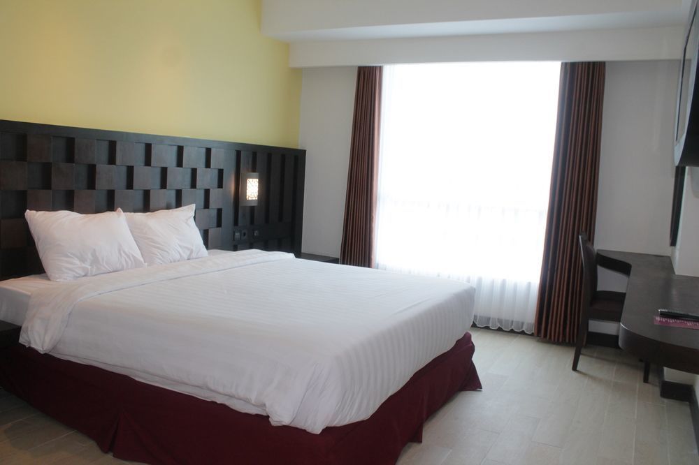 Grand Orchid Hotel Yogyakarta Maguwo Ngoại thất bức ảnh